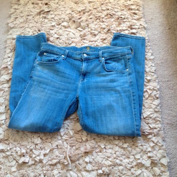 7 For All Mankind The Relaxed Skinny Retro Inspired Jeans - Picture 5 of 8